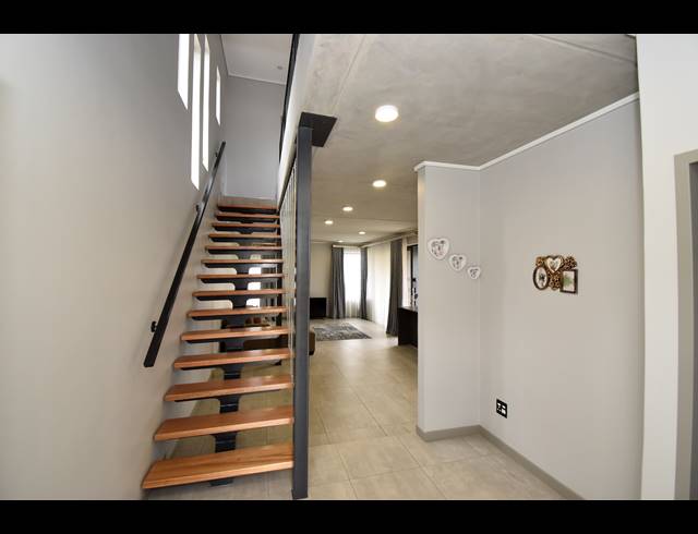 4 BEDROOM HOUSE TO LET IN ZANDSPRUIT